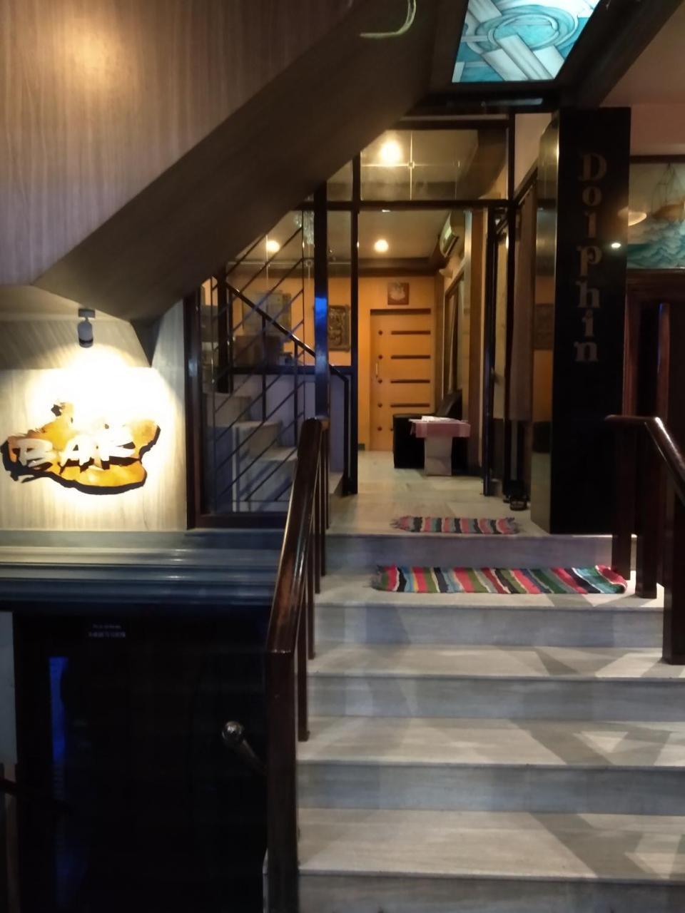 Dolphin Hotel Диндигъл Екстериор снимка